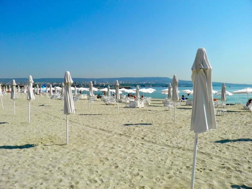 Black Sea Studio Varna Buitenkant foto